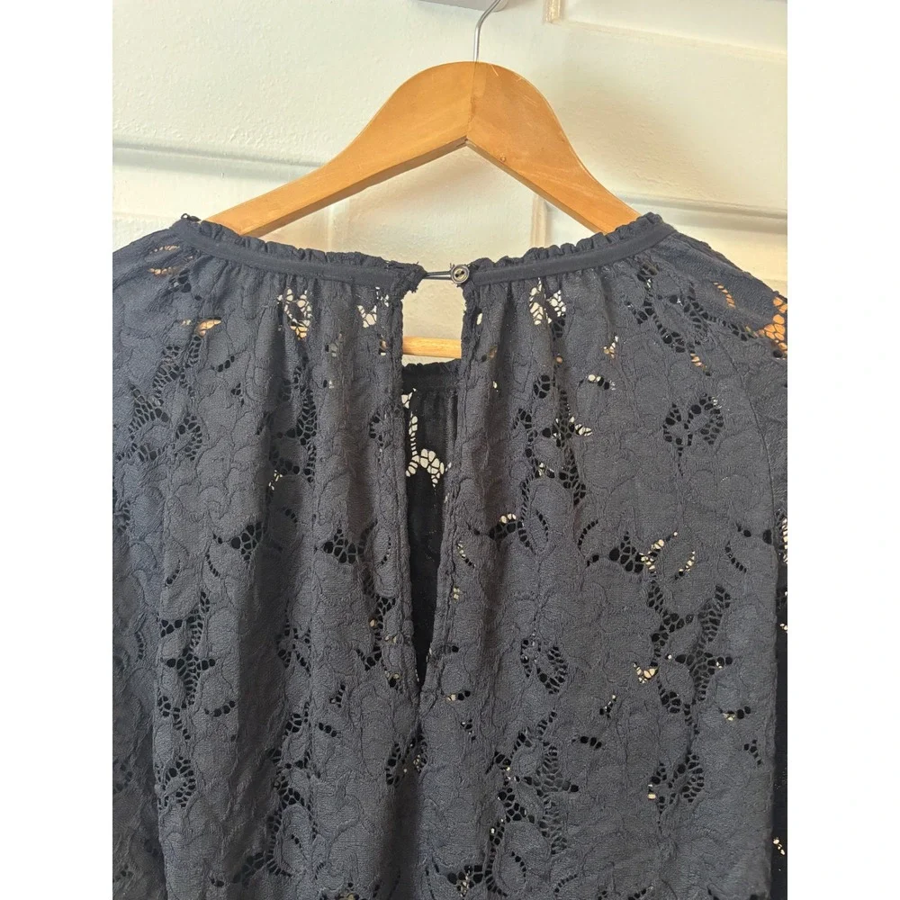 Free People Black Floral Lace Blouse Long Sleeve Smocked Cuff Top XS -Runs M-L